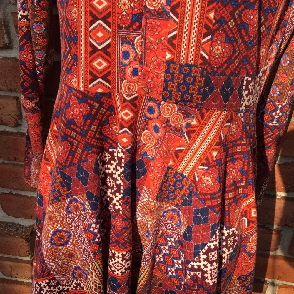 Forever 21 Long Sleeve Patchwork Pattern Dress L - image 4